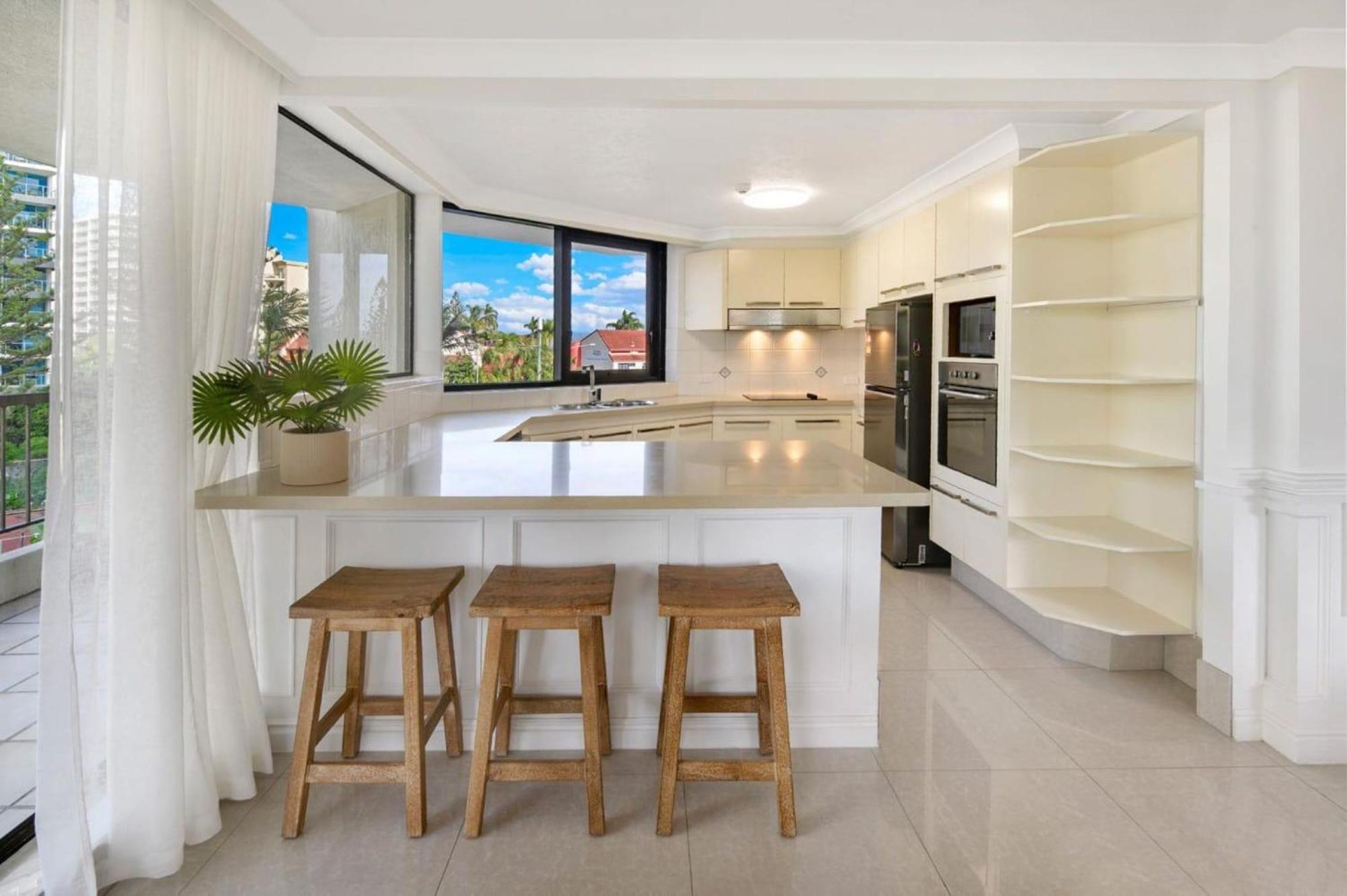 Apartment Beautiful 3-bedroom Haven In Surfers Paradise Gold Coast